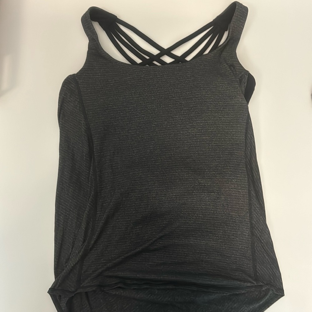 Lululemon workout tank